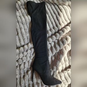 Elegant Black Steve Madden Suede Vava Black Boots Sz 7 Over The Knee